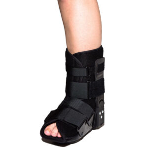 Bota inmovilizadora corta